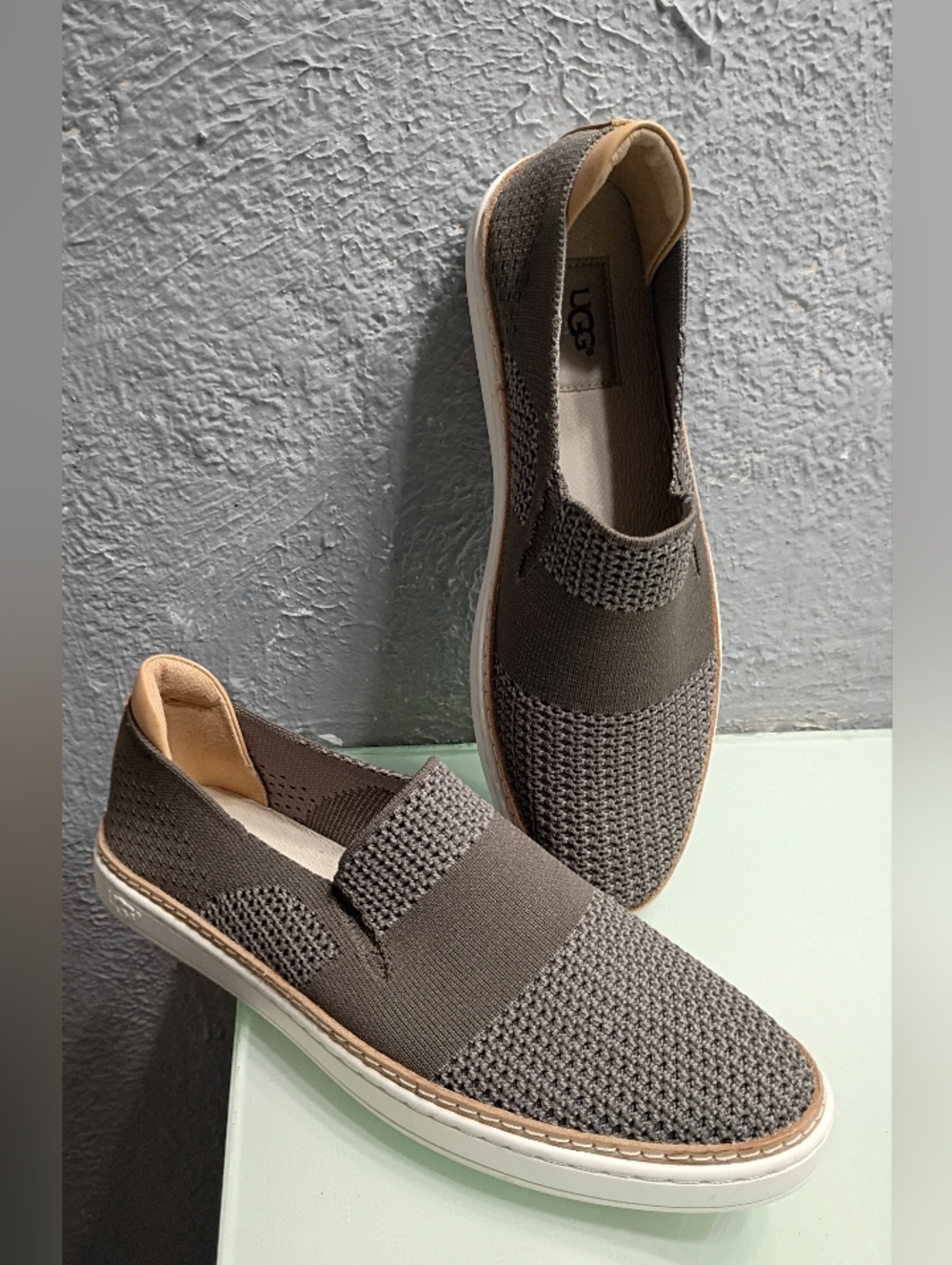 UGG Sammy Women's Slate Gray Knit Slip On Shoes Comfort Flats Size 8.5